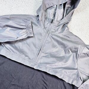 Under Armour Jacket Mens Medium Gray Hooded 1/2 Zip Pullover Lined Windbreaker